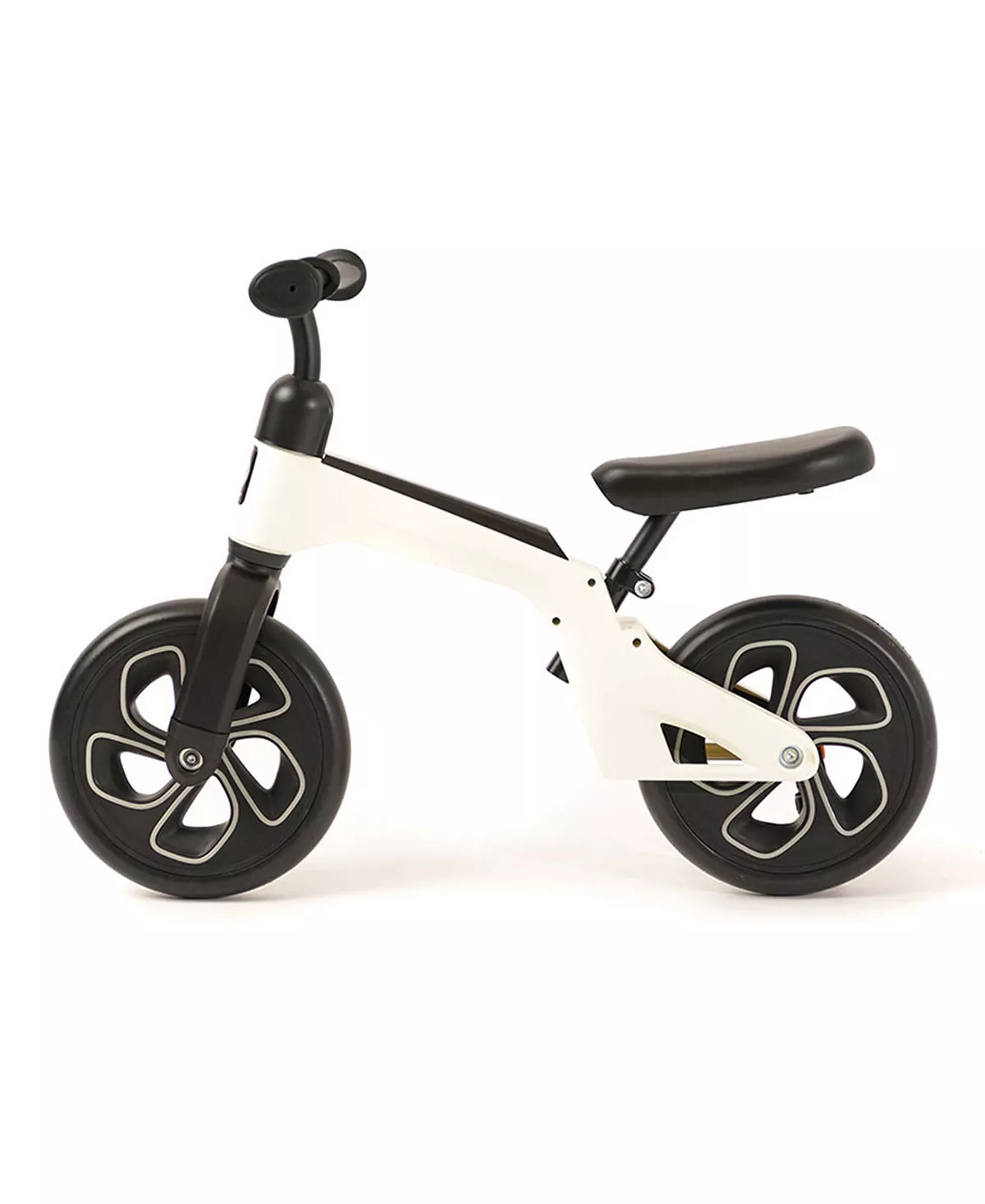 Posh Baby And Kids Out Peak Q-Play Balance Bikes - Image 4